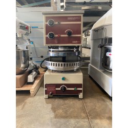 EXTENDEDORA O FORMADORA DE MASAS PARA PIZZAS OEM